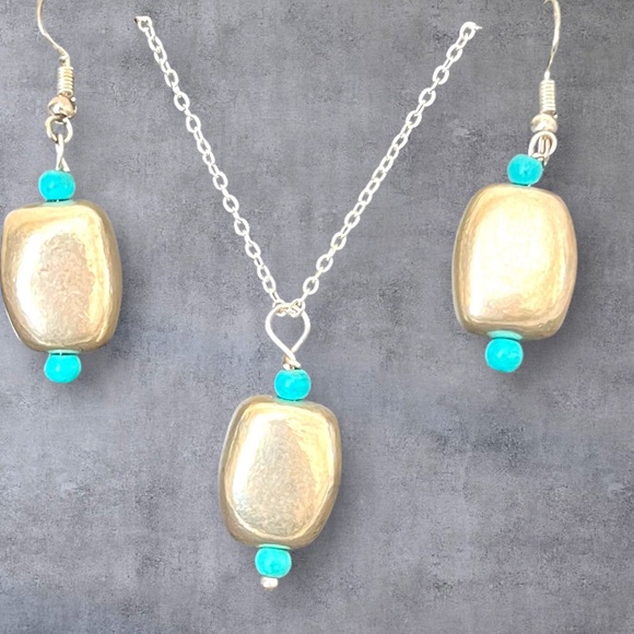 Earrings & pendant set Silver plated and turquoise beads - Picture 3 of 3